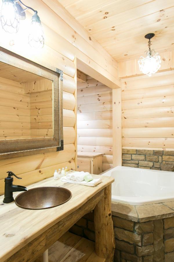 Hummingbird Haven Cabin By Amish Country Lodging Berlin Kültér fotó
